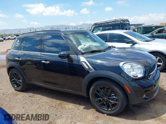 2016 MINI Countryman S with VIN WMWZC3C58GWT08660, listed as a IAAI auction lot 42407283 with 66,588 mi miles and . Bid and sale history available at DreamBid. Image 13.