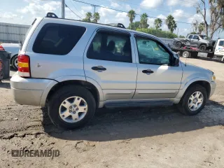 2007 Ford Escape XLT with VIN 1FMYU03137KB70360, listed as a Copart auction lot 70698654 with 114,353 mi miles and Non Repairable. Bid and sale history available at carsss.com. Image 3.