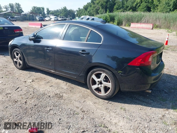 2012 Volvo S60 T5 with VIN YV1622FS4C2109850, listed as a IAAI auction lot 42594576 with 167,546 mi miles and . Bid and sale history available at DreamBid. Image 3.