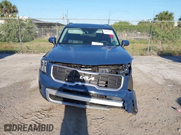 2025 Kia Telluride S with VIN 5XYP64GCXSG587826, listed as a IAAI auction lot 42065749 with 1,864 mi miles and . Bid and sale history available at DreamBid. Image 12.