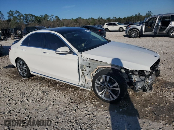 2021 Mercedes-Benz C 300 with VIN W1KWF8DB3MR607780, listed as a Copart auction lot 45589595 with 31,032 mi miles and Clean title. Bid and sale history available at DreamBid. Image 4.