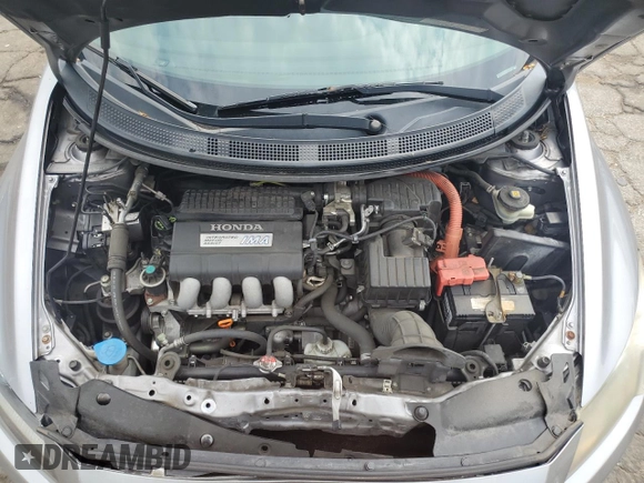 2011 Honda CR-Z EX z VIN JHMZF1D61BS001688, wystawiony jako Copart lot #57278815 z przebiegiem 177 643 mil mil oraz Szkoda całkowita • Salvage title. Historia ofert i sprzedaży dostępna na DreamBid. Obrazek 11.