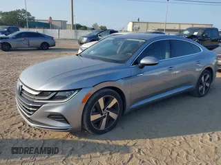 2021 Volkswagen Arteon SE с VIN WVWAR7AN2ME012169, выставлен на аукционе IAAI как лот 42220242 с пробегом 39 097 миль миль и . История ставок и продаж доступна на DreamBid. Изображение 2.