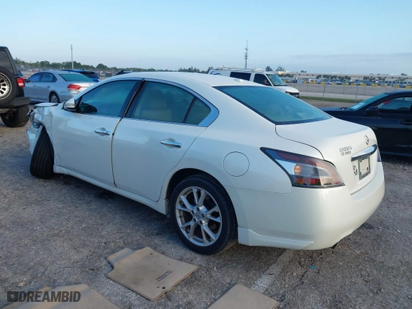2014 Nissan Maxima 3.5 SV w/Sport Pkg with VIN 1N4AA5AP0EC483561, listed as a IAAI auction lot 42005673 with 81,731 mi miles. Bid and sale history available at carsss.com. Image 3.