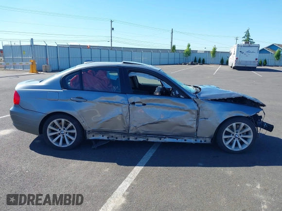2009 BMW 3 Series 328i with VIN WBAPH57599NL76702, listed as a IAAI auction lot 42361741 with Not provided miles and . Bid and sale history available at DreamBid. Image 14.