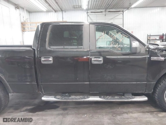 2007 Ford F-150 XLT with VIN 1FTPW14V57FA20227, listed as a IAAI auction lot 41642587 with 186,860 mi miles. Bid and sale history available at carsss.com. Image 14.