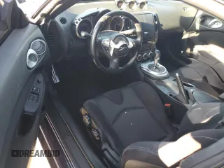 2017 Nissan 370Z z VIN JN1AZ4EH6HM952086, wystawiony jako Copart lot #88158105 z przebiegiem Nie podano mil oraz Szkoda całkowita • Salvage title. Historia ofert i sprzedaży dostępna na DreamBid. Obrazek 8.
