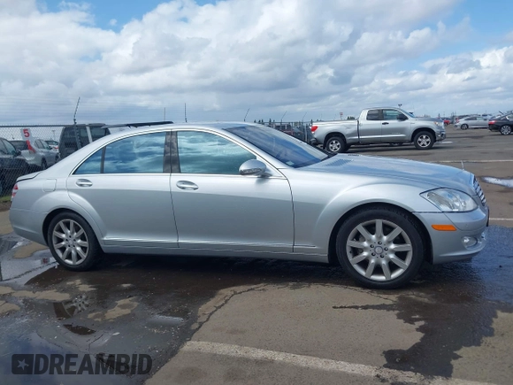 2008 Mercedes-Benz S 550 with VIN WDDNG71X18A153424, listed as a IAAI auction lot 41926237 with 88,869 mi miles and . Bid and sale history available at DreamBid. Image 13.