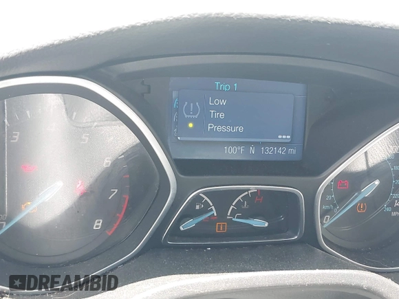2013 Ford Focus SE with VIN 1FADP3F26DL276202, listed as a IAAI auction lot 42636085 with 132,142 mi miles and . Bid and sale history available at DreamBid. Image 7.