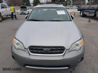 2006 Subaru Legacy Wagon Outback 3.0 R L.L. Bean with VIN 4S4BP86C364363099, listed as a IAAI auction lot 41556715 with 285,406 mi miles. Bid and sale history available at carsss.com. Image 6.
