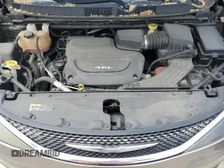 2017 Chrysler Pacifica Touring with VIN 2C4RC1DG6HR572039, listed as a Copart auction lot 58568105 with 190,405 mi miles and Salvage title. Bid and sale history available at DreamBid. Image 12.