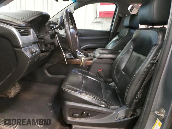 2019 Chevrolet Suburban LT z VIN 1GNSKHKC2KR408272, wystawiony jako Copart lot #59981035 z przebiegiem 447 641 mil mil oraz Czysty tytuł • Clean title. Historia ofert i sprzedaży dostępna na DreamBid. Obrazek 7.