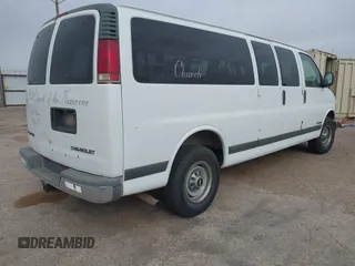 2000 Chevrolet Express with VIN 1GAHG39R0Y1233974, listed as a IAAI auction lot 41729422 with 132,827 mi miles. Bid and sale history available at carsss.com. Image 4.