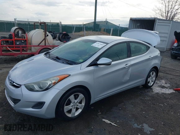 2011 Hyundai Elantra GLS with VIN 5NPDH4AE6BH038415, listed as a IAAI auction lot 41813602 with 186,039 mi miles. Bid and sale history available at carsss.com. Image 19.