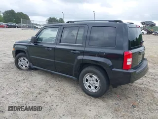 2008 Jeep Patriot Sport with VIN 1J8FT28W48D772388, listed as a IAAI auction lot 42141998 with 190,229 mi miles and . Bid and sale history available at DreamBid. Image 3.