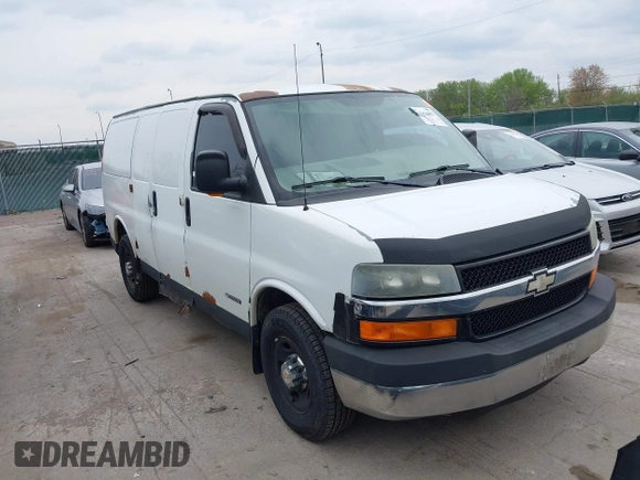 2003 Chevrolet Express Cargo with VIN 1GCGG25V031175986, listed as a IAAI auction lot 42144402 with 353,661 mi miles and . Bid and sale history available at DreamBid. Image 1.