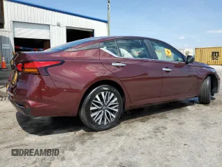 2025 Nissan Altima SV with VIN 1N4BL4DV4SN301573, listed as a Copart auction lot 54365315 with 14,109 mi miles and Salvage Title. Bid and sale history available at DreamBid. Image 3.