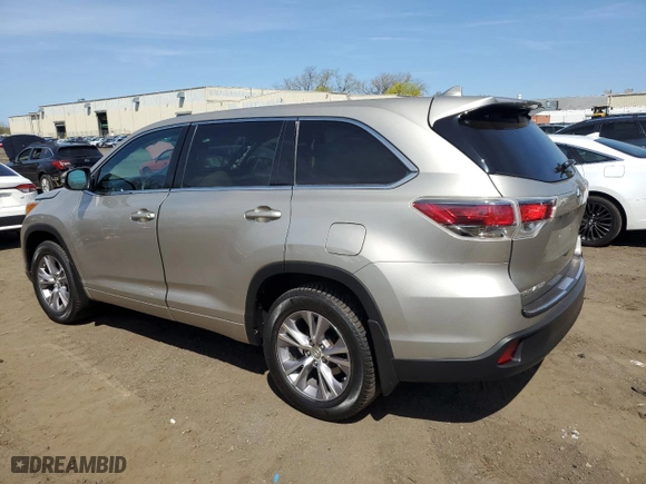 2015 Toyota Highlander LE with VIN 5TDBKRFH3FS151926, listed as a Copart auction lot 54044575 with 149,683 mi miles and Salvage Title. Bid and sale history available at carsss.com. Image 2.