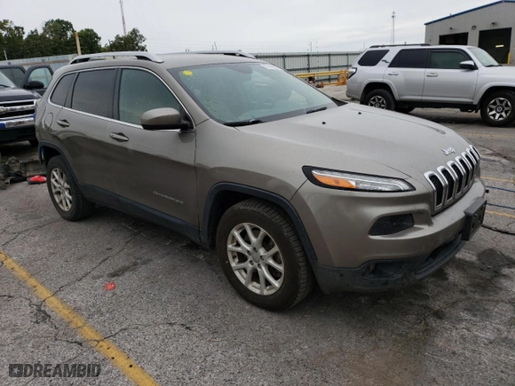 2016 Jeep Cherokee Altitude with VIN 1C4PJMCS8GW241263, listed as a Copart auction lot 73146334 with 101,581 mi miles and Clean Title. Bid and sale history available at carsss.com. Image 4.