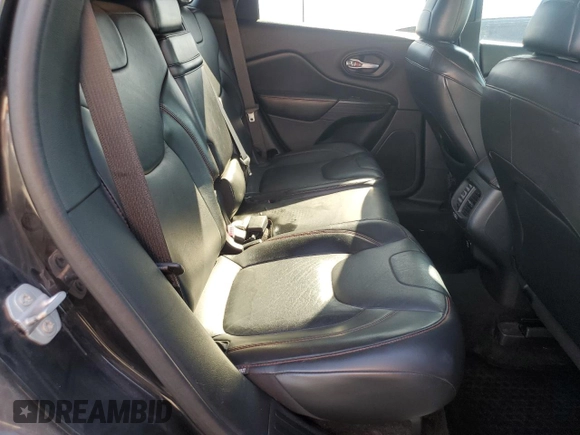 2015 Jeep Cherokee Trailhawk with VIN 1C4PJMBS8FW699319, listed as a Copart auction lot 61612245 with 173,581 mi miles and Clean title. Bid and sale history available at DreamBid. Image 10.