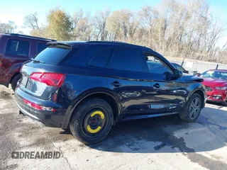 2020 Audi Q5 Premium Plus with VIN WA1BNAFY3L2071645, listed as a IAAI auction lot 40912823 with 86,114 mi miles. Bid and sale history available at carsss.com. Image 12.