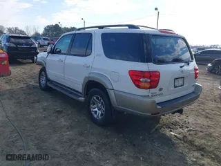 2004 Toyota Sequoia SR5 with VIN 5TDZT34A24S213103, listed as a IAAI auction lot 41675097 with 225,509 mi miles. Bid and sale history available at carsss.com. Image 3.