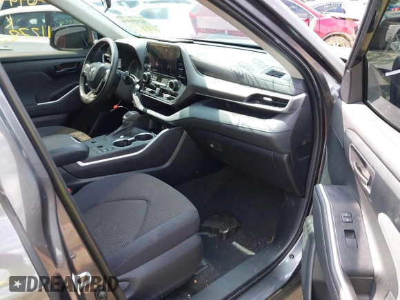 2023 Toyota Highlander L with VIN 5TDKDRAH8PS019733, listed as a IAAI auction lot 42459336 with 11,278 mi miles and . Bid and sale history available at DreamBid. Image 5.