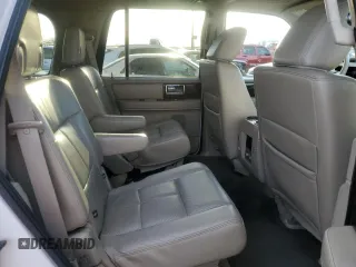 2010 Lincoln Navigator z VIN 5LMJJ2H58AEJ10577, wystawiony jako Copart lot #46904225 z przebiegiem 131 479 mil mil oraz Czysty tytuł • Clean title. Historia ofert i sprzedaży dostępna na DreamBid. Obrazek 11.