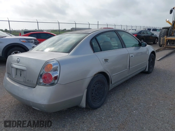 2003 Nissan Altima S with VIN 1N4AL11D43C179347, listed as a IAAI auction lot 41703259 with 1 mi miles. Bid and sale history available at carsss.com. Image 4.