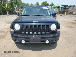 2014 Jeep Patriot Latitude with VIN 1C4NJRFB3ED761587, listed as a Copart auction lot 60554245 with 138,763 mi miles and Salvage title. Bid and sale history available at DreamBid. Image 5.