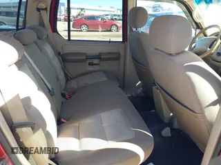 2005 Ford Explorer Sport Trac XLS с VIN 1FMZU67K65UA17287, выставлен на аукционе IAAI как лот 42581449 с пробегом 155 604 миль миль и . История ставок и продаж доступна на DreamBid. Изображение 8.