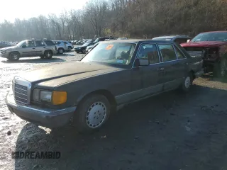 1990 Mercedes-Benz 420 with VIN WDBCA35E3LA545297, listed as a Copart auction lot 82408304 with 199,708 mi miles and Salvage Title. Bid and sale history available at carsss.com. Image 1.