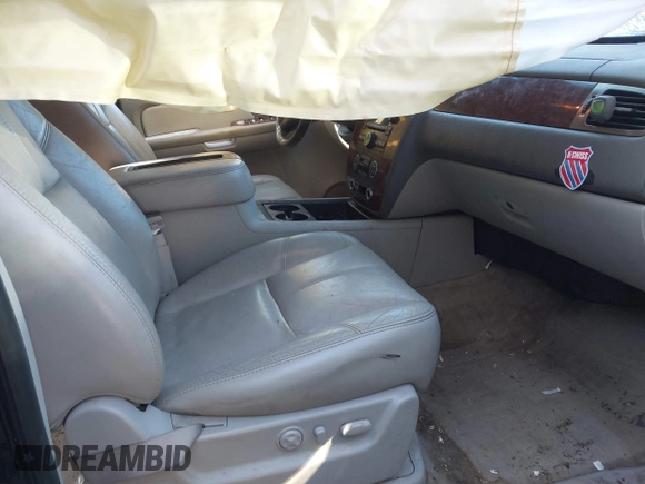 2007 Chevrolet Suburban LT with VIN 3GNGK26K37G143230, listed as a IAAI auction lot 41742956 with Not Provided miles and . Bid and sale history available at DreamBid. Image 5.