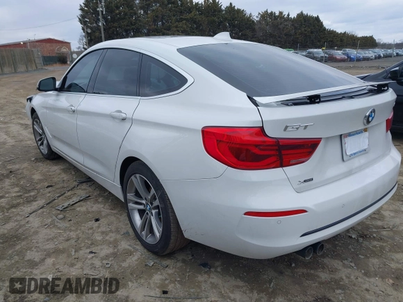 2019 BMW 3 Series 330i xDrive with VIN WBA8Z9C5XKB220819, listed as a IAAI auction lot 41619909 with 46,587 mi miles and . Bid and sale history available at carsss.com. Image 3.