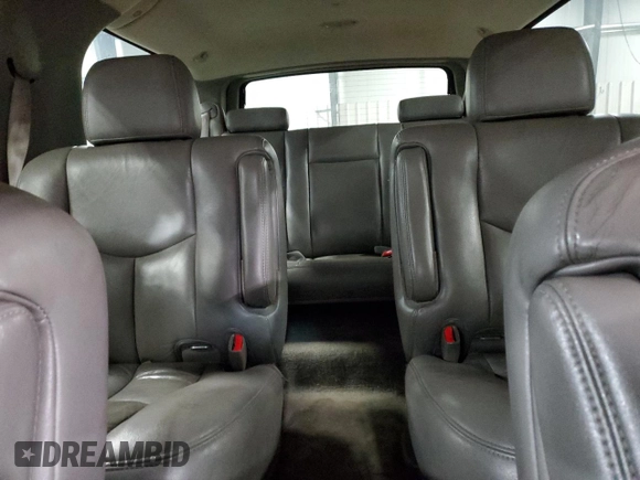 2005 Chevrolet Suburban LS with VIN 3GNFK16Z35G203233, listed as a Copart auction lot 56381734 with 234,378 mi miles and Salvage Title. Bid and sale history available at carsss.com. Image 10.