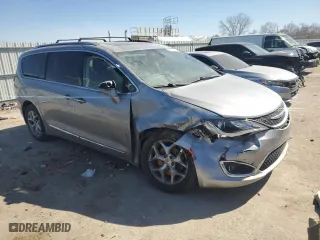 2020 Chrysler Pacifica Limited with VIN 2C4RC1GG4LR284721, listed as a Copart auction lot 48326135 with 99,463 mi miles and Salvage Title. Bid and sale history available at carsss.com. Image 4.