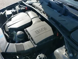 2011 BMW 3 Series 335i xDrive с VIN WBAPL5G56BNN22042, выставлен на аукционе IAAI как лот 42232806 с пробегом 118 567 миль миль и . История ставок и продаж доступна на DreamBid. Изображение 20.