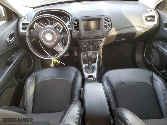 2020 Jeep Compass Latitude w/Sun/Safety Pkg with VIN 3C4NJCBB3LT258927, listed as a Copart auction lot 42951625 with 65,811 mi miles and Salvage Title. Bid and sale history available at carsss.com. Image 8.