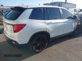 2021 Honda Passport Sport с VIN 5FNYF7H27MB005557, выставлен на аукционе IAAI как лот 42003789 с пробегом 120 151 миль миль и . История ставок и продаж доступна на DreamBid. Изображение 4.