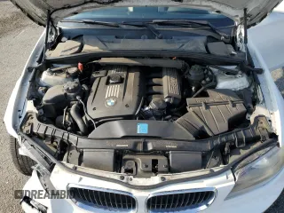 2008 BMW 1 Series 128i with VIN WBAUN13518VH79634, listed as a Copart auction lot 43091755 with 100,180 mi miles and Salvage Title. Bid and sale history available at DreamBid. Image 13.