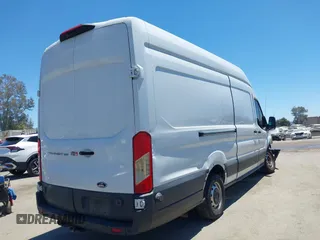 2020 Ford Transit Cargo z VIN 1FTBW3X89LKB72069, wystawiony jako IAAI lot #42623407 z przebiegiem 454 279 mil mil oraz . Historia ofert i sprzedaży dostępna na DreamBid. Obrazek 4.