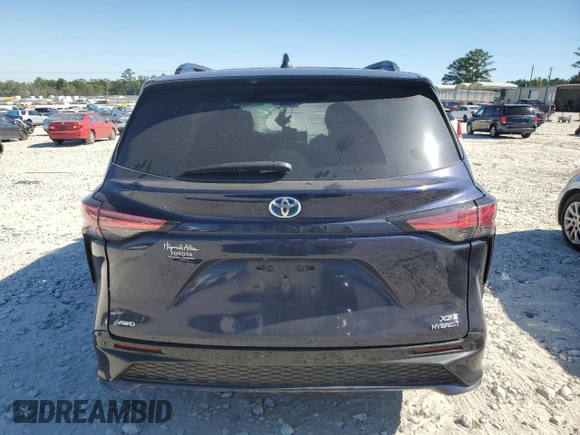 2021 Toyota Sienna XSE with VIN 5TDXSKFC3MS012992, listed as a Copart auction lot 75116324 with 48,527 mi miles and Salvage title. Bid and sale history available at DreamBid. Image 6.