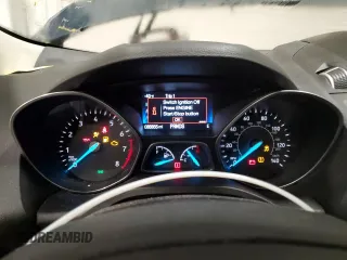 2019 Ford Escape SE z VIN 1FMCU9GD8KUB54347, wystawiony jako Copart lot #87187844 z przebiegiem 86 855 mil mil oraz Szkody całkowita. Historia ofert i sprzedaży dostępna na DreamBid. Obrazek 9.