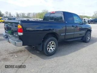 2000 Toyota Tundra SR5 with VIN 5TBBT4411YS094319, listed as a IAAI auction lot 42178871 with 210,339 mi miles and . Bid and sale history available at DreamBid. Image 4.