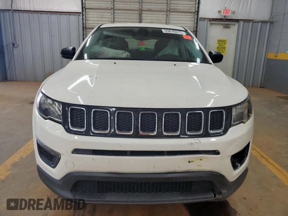 2018 Jeep Compass Sport with VIN 3C4NJCAB5JT263397, listed as a Copart auction lot 55670315 with 95,531 mi miles and Salvage title. Bid and sale history available at DreamBid. Image 5.