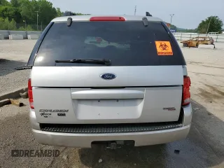 2005 Ford Explorer XLT с VIN 1FMZU63K85UA77934, выставлен на аукционе Copart как лот 60701125 с пробегом Не указан миль и На запчасти • Non repairable. История ставок и продаж доступна на DreamBid. Изображение 6.