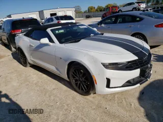 2019 Chevrolet Camaro 1LT with VIN 1G1FB3DS4K0107677, listed as a Copart auction lot 68207572 with 41,304 mi miles. Bid and sale history available at carsss.com. Image 4.