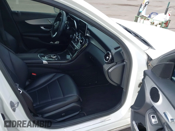 2018 Mercedes-Benz C 300 with VIN 55SWF4JB2JU258957, listed as a IAAI auction lot 42058233 with 61,788 mi miles and . Bid and sale history available at DreamBid. Image 5.