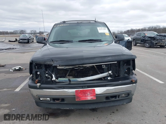 2005 Chevrolet Tahoe LS with VIN 1GNEK13TX5J179510, listed as a IAAI auction lot 41833007 with 192,402 mi miles. Bid and sale history available at carsss.com. Image 13.