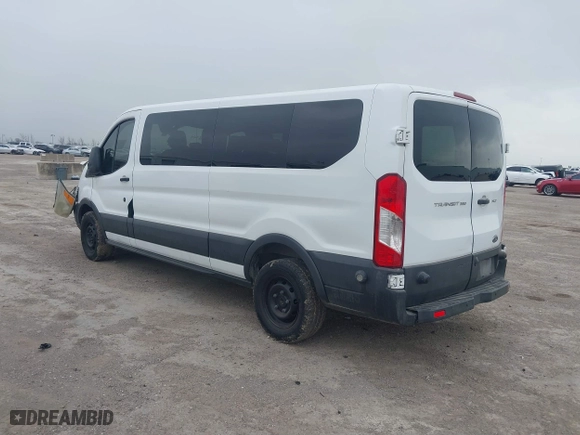 2016 Ford Transit Wagon XL with VIN 1FBZX2ZM8GKA32850, listed as a IAAI auction lot 41486164 with 296,493 mi miles. Bid and sale history available at carsss.com. Image 3.